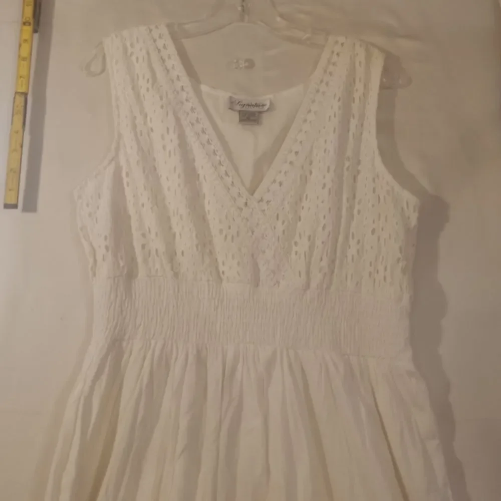 Vtg Signature Cotton Eyelet Embroidery Elastic Waist Tiered Cottagecore … - Picture 9 of 9